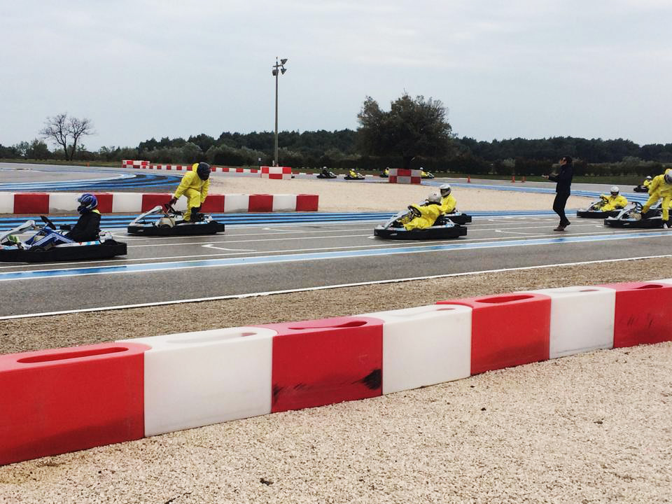 SORTIE KARTING AU CASTELET SORTIE KARTING AU CASTELET